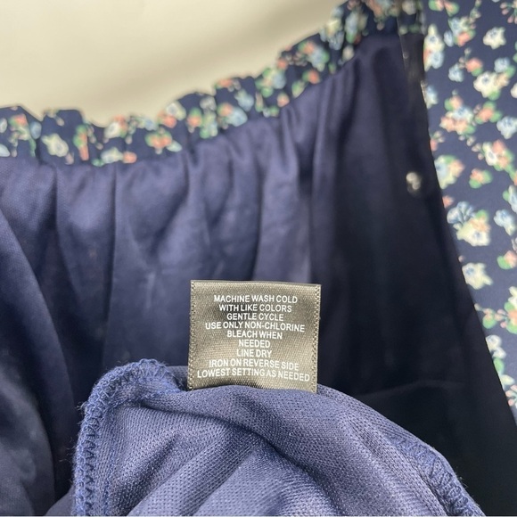 NWT francescas Trixxi Floral Romper navy puff sleeve sz M - Picture 7 of 9